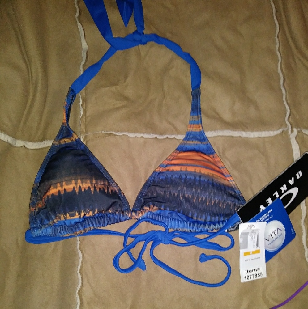 3 Bathing suit tops